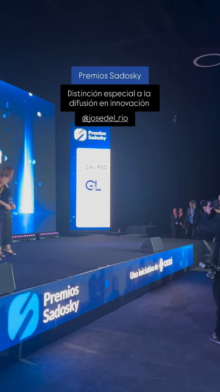 Jose del Rio receives the 2025 Sadosky Award from LA NACION