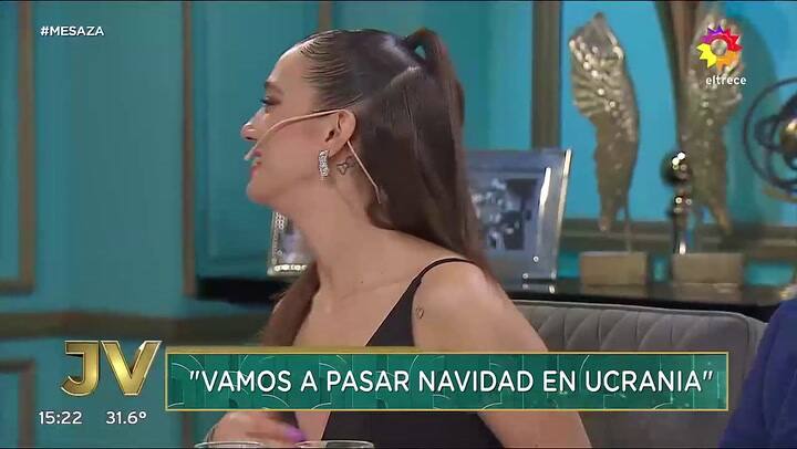 El accidente fashionista de Ángela Torres que requirió una presencia inesperada en la mesaza.