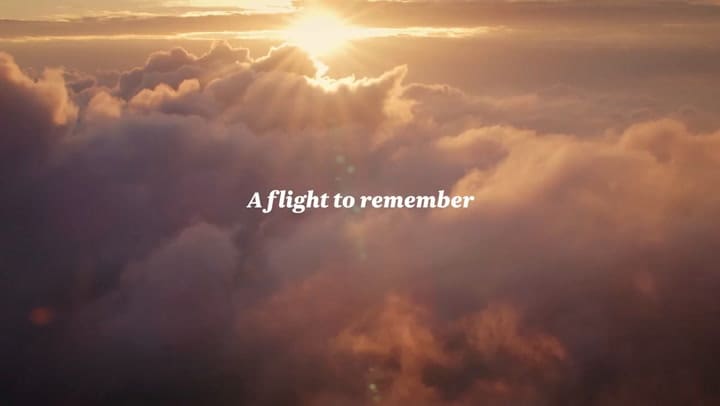 El increíble show que montó una aerolínea en un vuelo en el que nunca fue Navidad por las diferencias horarias