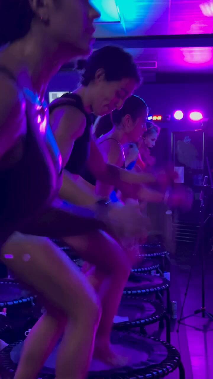 Así es el entrenamiento con mini trampolín que comenzó a hacer Antonela Roccuzzo