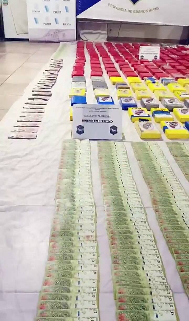 secuestraron 254 kilos de cocaína y detuvieron a un sargento de la Policía Federal