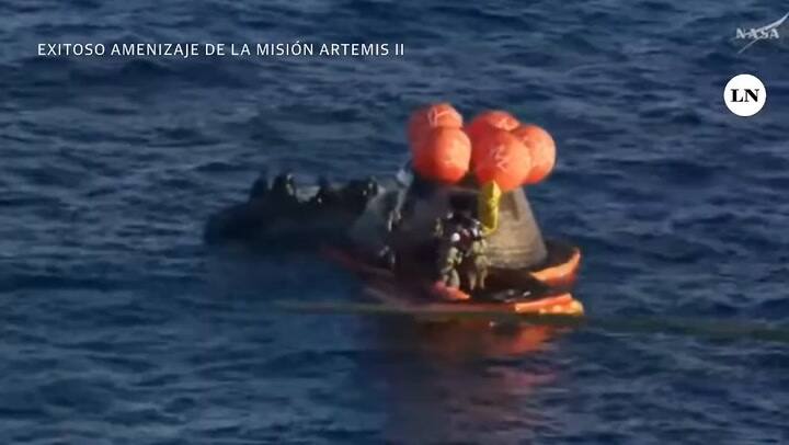 El momento en que los astronautas logran salir de la nave Orion