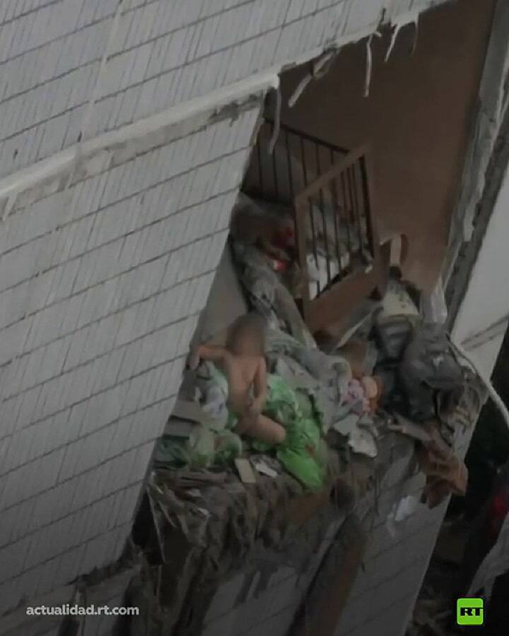 Una niña sobrevive a una explosión de gas en un edificio de Rusia