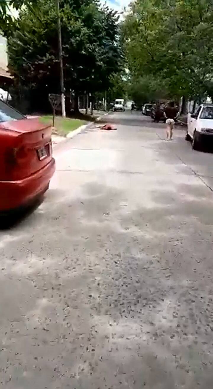 Dos delincuentes abatidos por un policía tras un asalto en Ciudad Evita