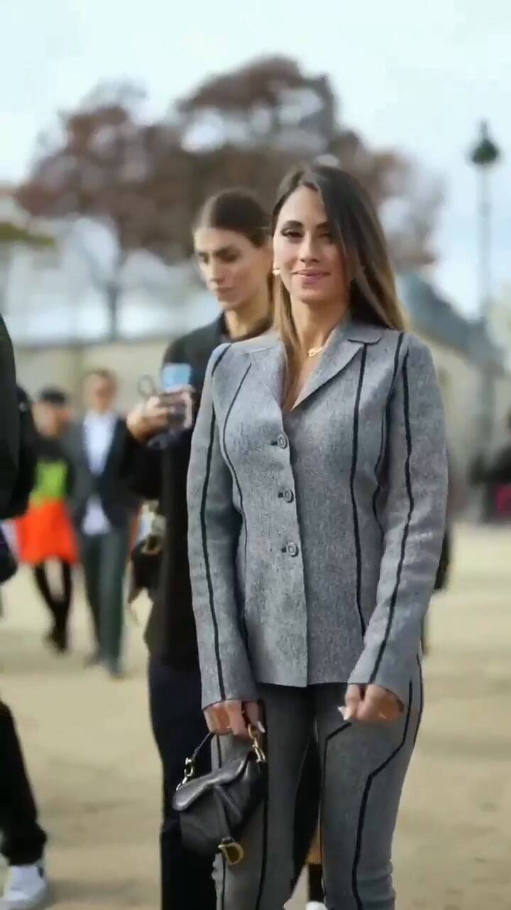 El look que lució Antonela Roccuzzo en la Semana de la Moda