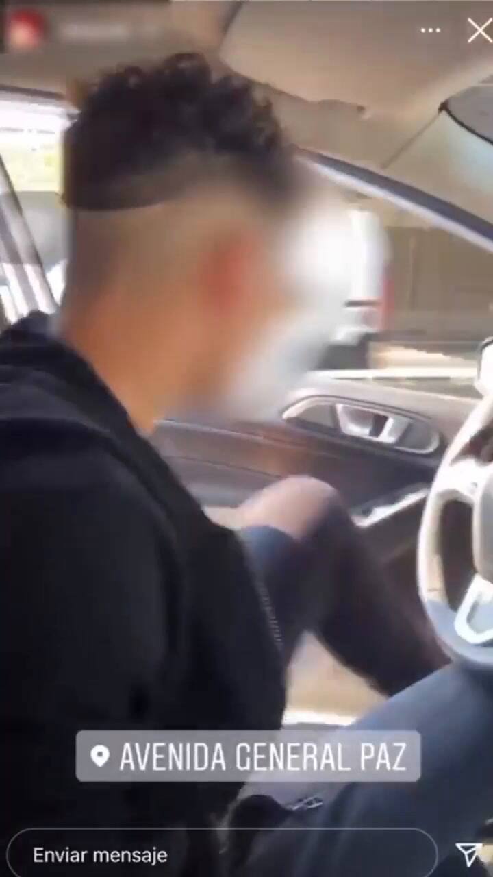 Publicó videos haciendo locuras al volante y Seguridad Vial pidió suspenderlo. Primera parte.