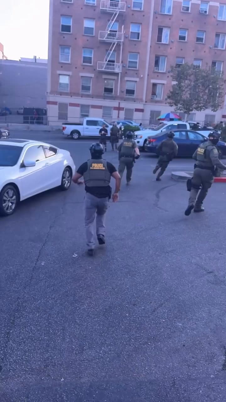 El ICE protagonizó una redada en un Home Depot en Los Ángeles y se escondió en un camión alquilado