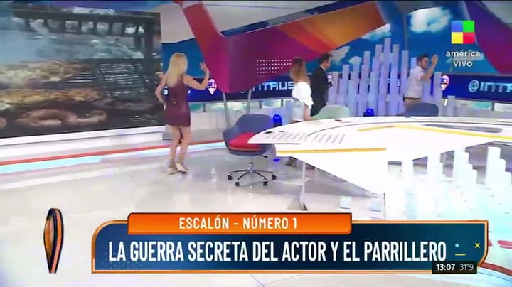 Gerardo Romano enfrentado por un parrillero en Mar del Plata