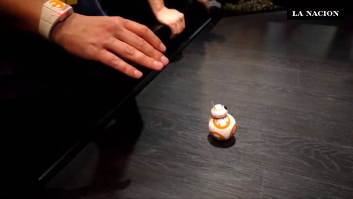 El juguete BB-8 se podrá controlar por gestos de la mano mediante la Force Band