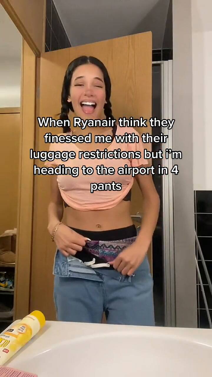 El insólito truco que usó una pasajera de una low cost para no tener que pagar el equipaje