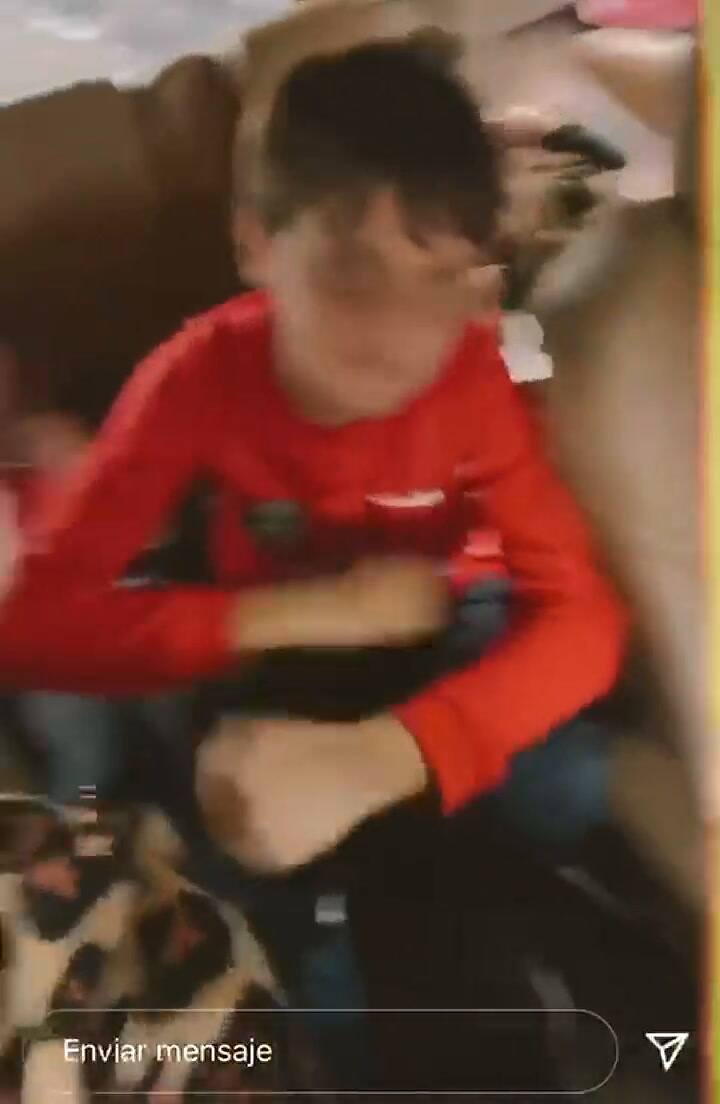 La lujosa camioneta con la que se mueven Wanda y Zaira Nara por París