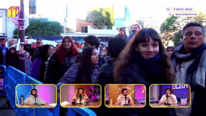 Los fanáticos de la productora reciben sus entradas para el Cris Morena Day