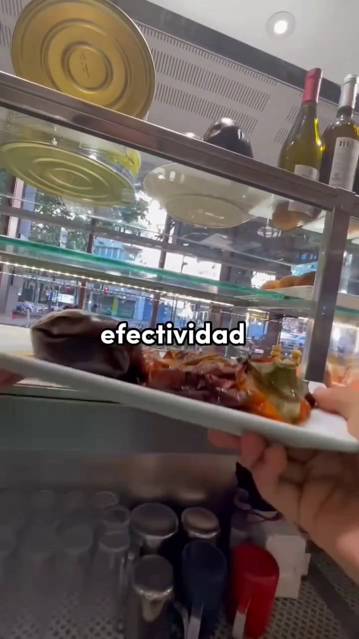 Descubre La Teoría De La Servilleta En El Cultural ¡La Teoría Que Se Ha Hecho Viral! La Teoría De La Servilleta Te Ayuda A Identificar Si Una Pareja Es Perfecta O No. Ven A El Cultural Y Prueba Esta Divertida Te