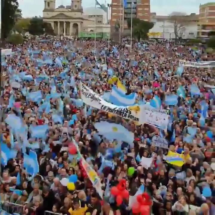 El canto de la multitud 'Vidal no se va' - Fuente: Twitter