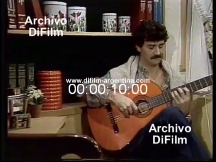 Berugo Carambula con el Topo Gigio - Fuente: YouTube