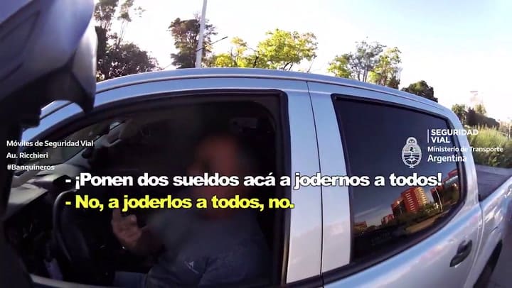 Así detienen banquineros en la Autopista Riccheri