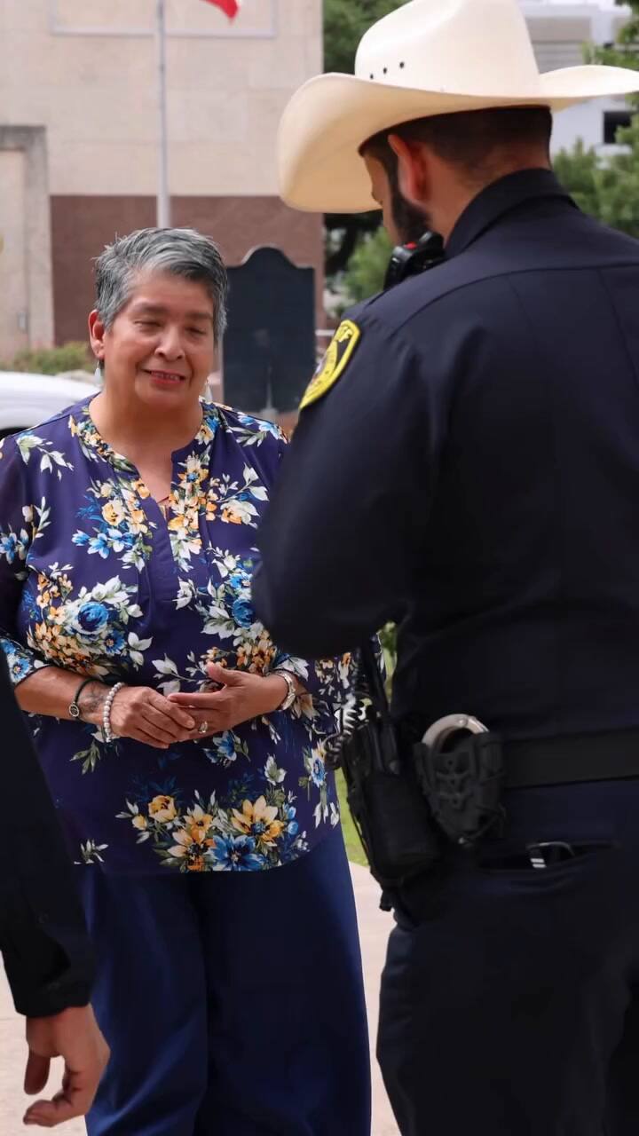 La nueva tecnología que usará la policía en Texas para comunicarse en español