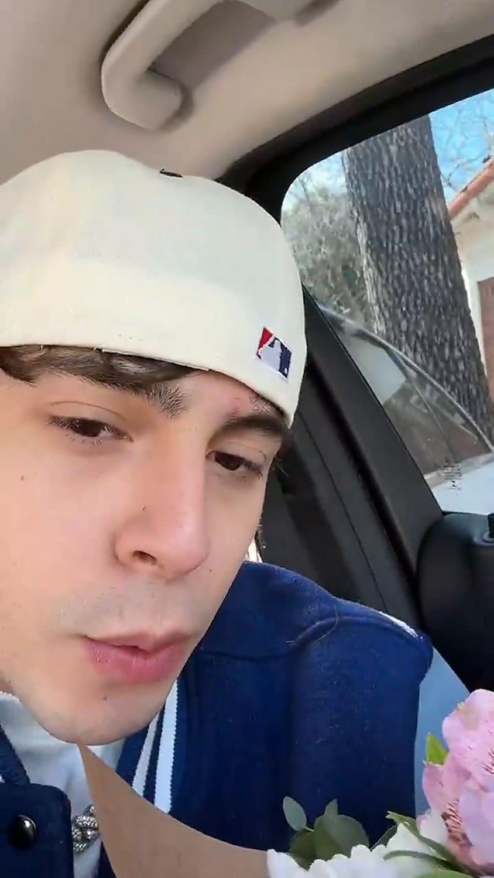 Rusherking fue a comer arroz con polla a la casa de una fan (TikTok @rusherkingg)