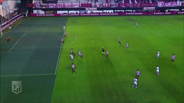 Primer gol anulado a Patronato