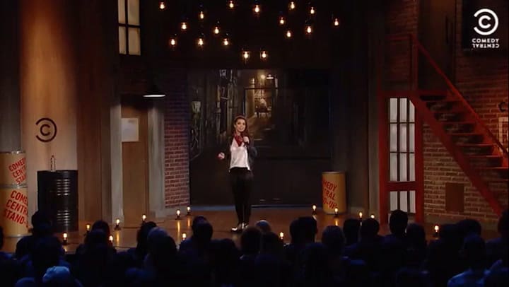 Fernanda Metilli, en Comedy Central - Fuente: YouTube