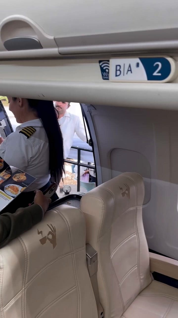 En poco tiempo, el original concepto de cafetería en un avión ganó popularidad