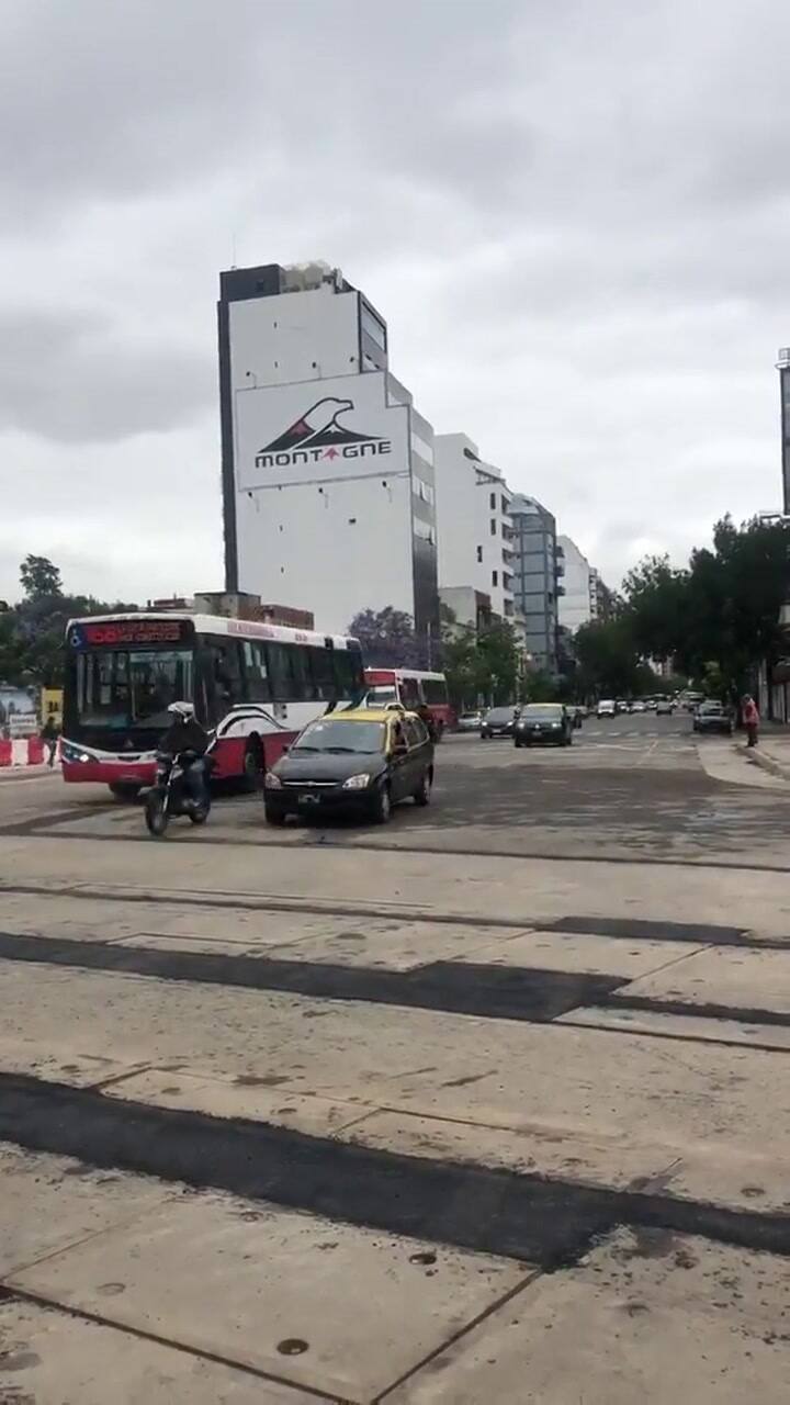 El gobierno porteño rehabilitó el tránsito en la Avenida Córdoba - Fuente: Twitter