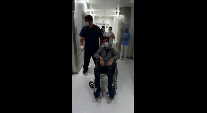 Un paciente con Covid-19 sale de terapia intensiva del Sanatorio de la Trinidad de San Isidro