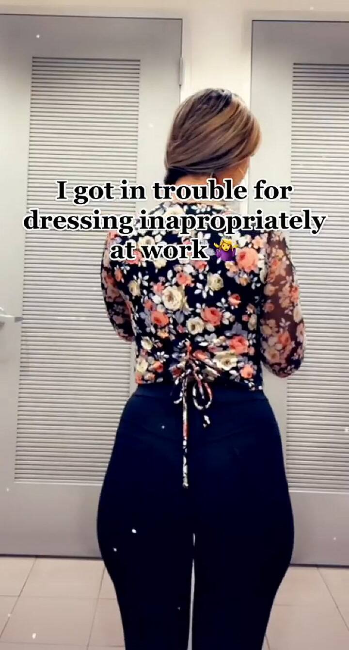 Renunció a su trabajo porque le prohibieron un tipo de ropa