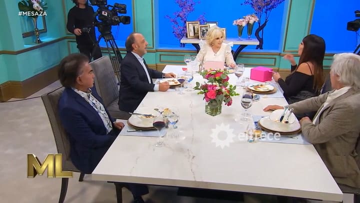 El increíble regalo de Moria Casán a Mirtha Legrand en su regreso: “Símbolo de tu reinado absoluto”