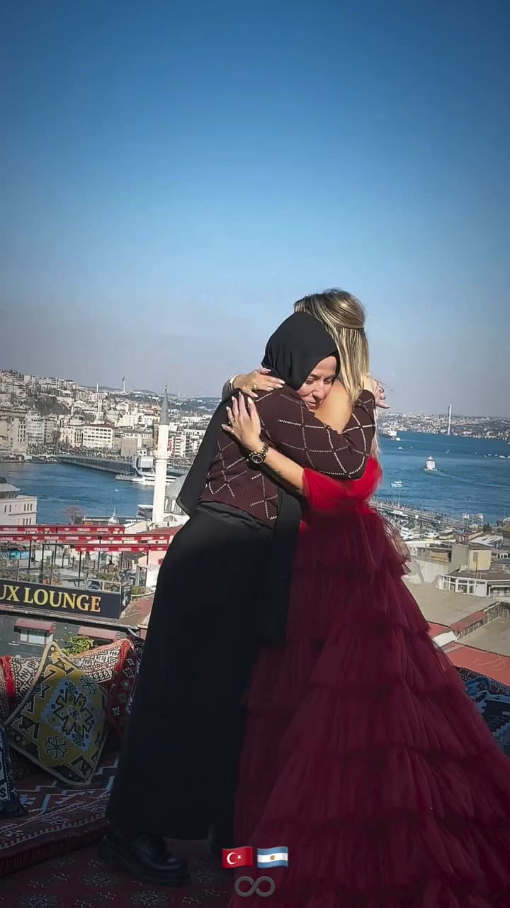 El guiño que Wanda Nara le mandó a L-Gante desde Estambul