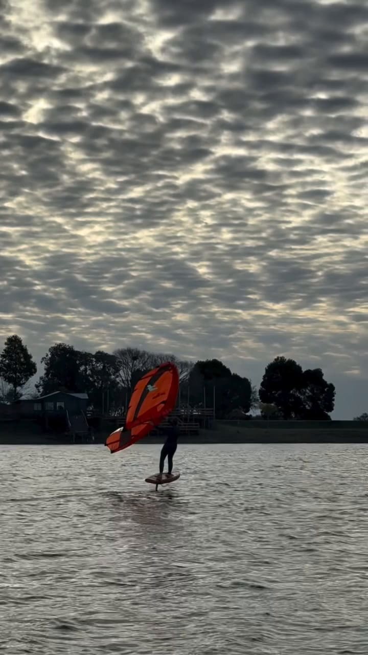 Práctica de Wing Foil (Gentileza/Tobalkites)