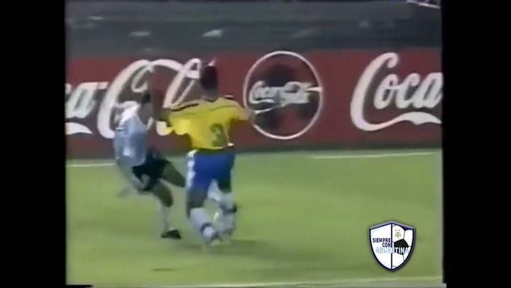 Gol del Piojo López a Brasil
