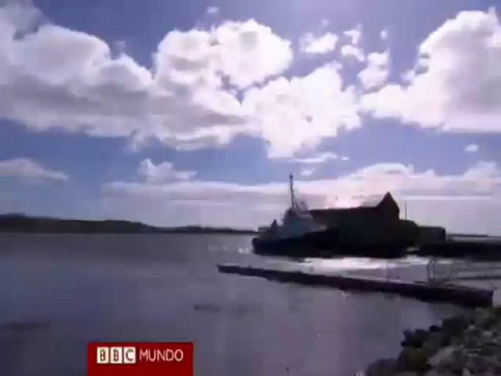 Malvinas 1982 - Mariano Velasco Piloto Argentino Se Encuentra Con Antiguo Enemigo Británico