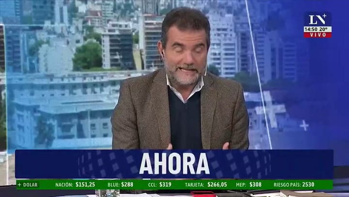 A cuánto cotizan el dólar blue y el oficial este viernes 23 de