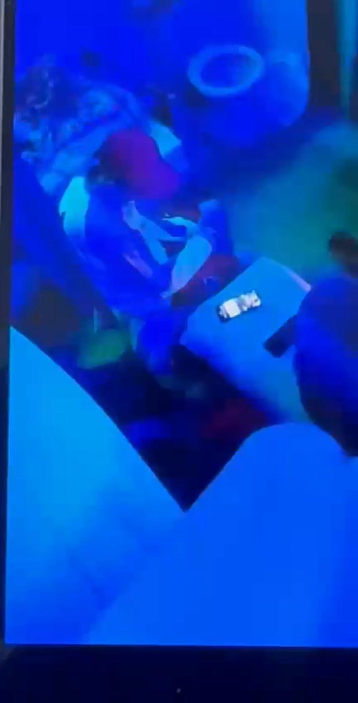 Melon band members listen to music and play