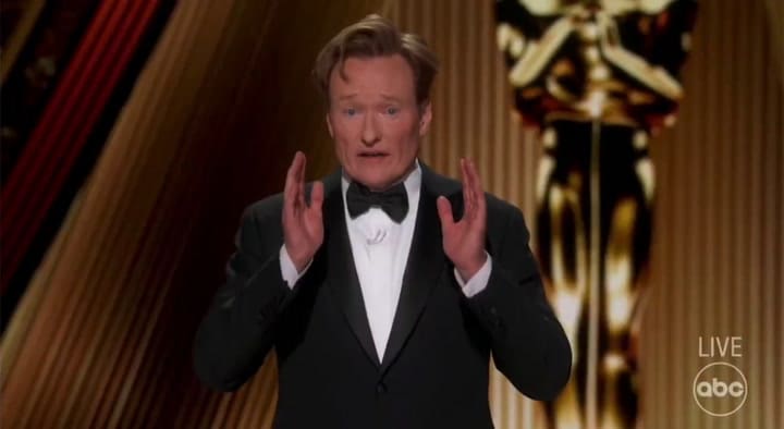 el chiste de Conan a karla sofía gascón