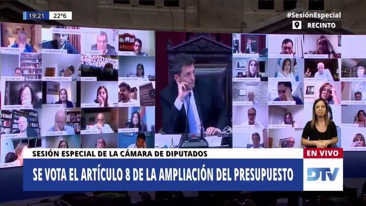Ausente'. Luis Juez se perdió las dos votaciones: estaba dando entrevistas
