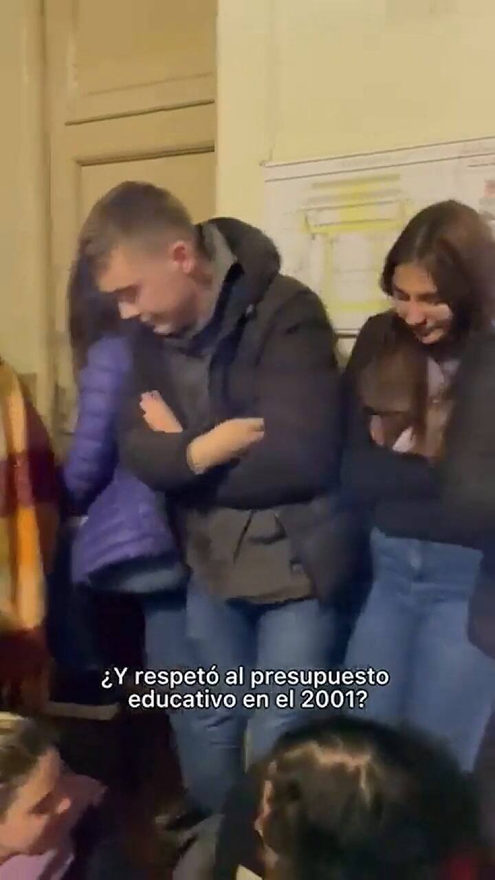 Militantes kirchneristas le bloquearon el acceso a López Murphy en la UBA