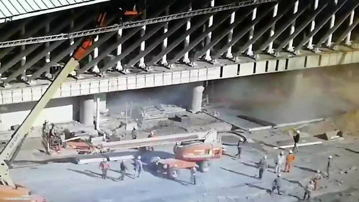Así fue el derrumbe que dejó un operario muerto y siete heridos - Fuente: Twitter