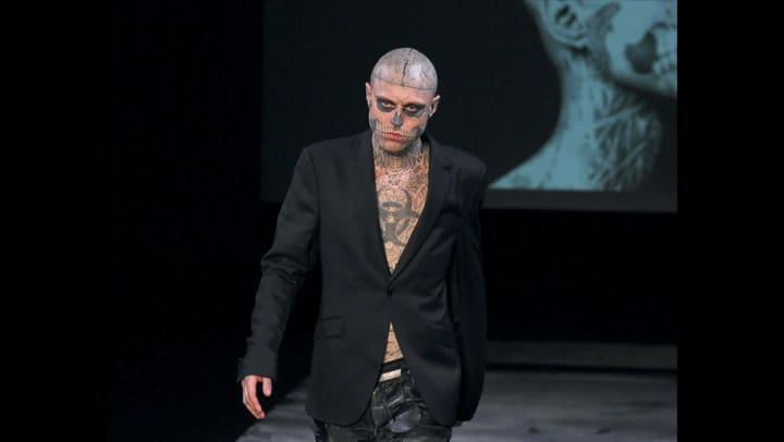 El modelo canadiense Zombie Boy se suicidó a los 32 años - Fuente: AFP