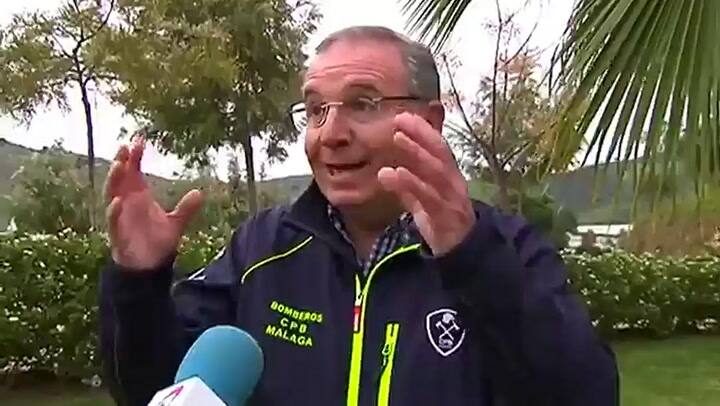 Preparada la cápsula en la que los mineros bajarán a 60 metros de profundidad en busca de Julen - Fu