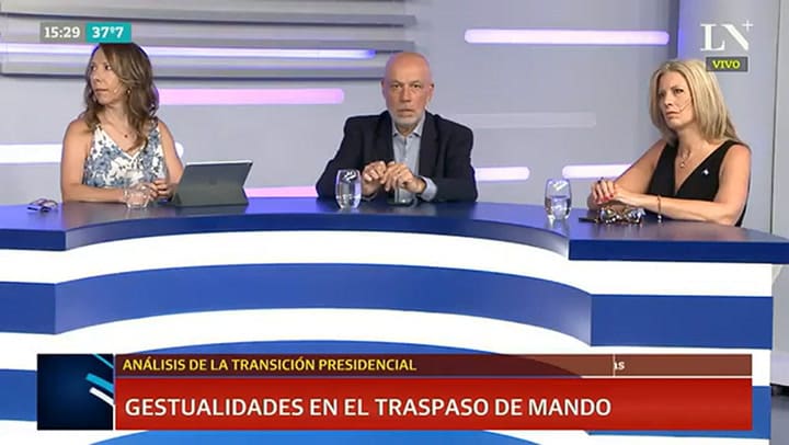 ¿Qué dicen los gestos de Alberto Fernandez, Macri y Cristina en la asunción?