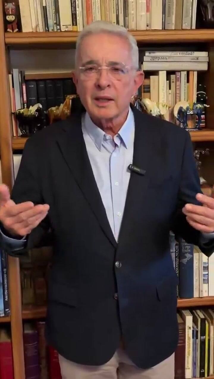 Álvaro Uribe reconoció la derrota del Centro Democrático y pidió el voto para Abelardo de la Espriella en segunda vuelta