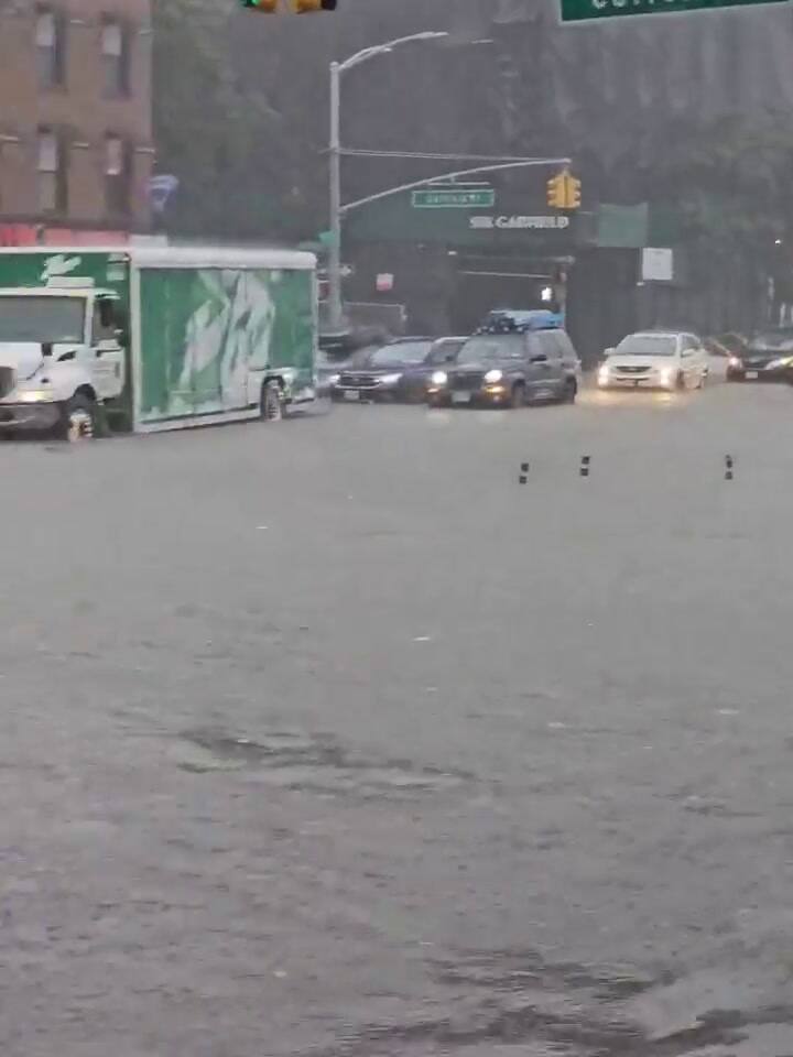 Gobernadora de Nueva York compartió videos de las inundaciones