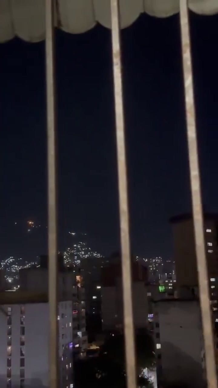 El momento en que inician los disparos en Caracas