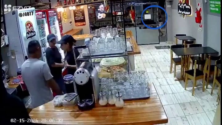 Robo a una pizzería en Loma Hermosa