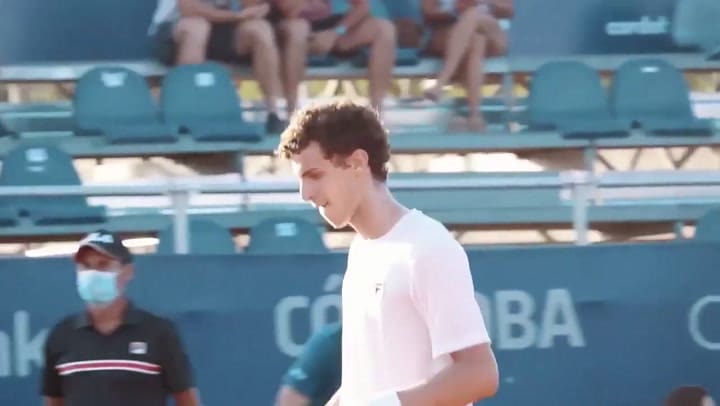 El argentino de 19 años que sorprendió a un favorito en