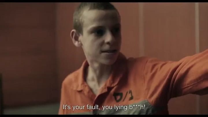 Tráiler de Un chico malo, tráiler