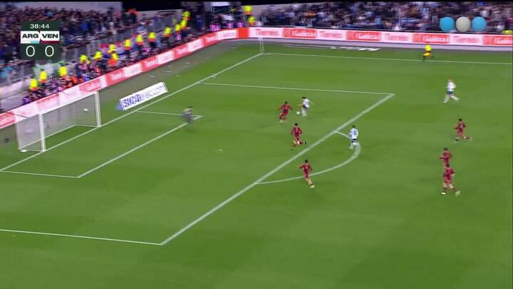 El gol de Messi ante Venezuela (GIF)