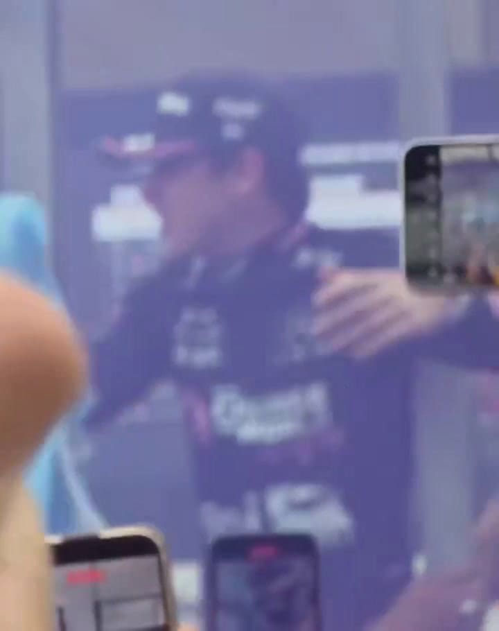 Hinchada de Colapinto